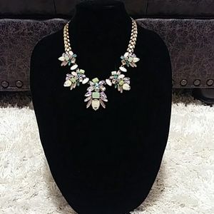 🌹🌹BEAUTIFUL MULTI-COLORED GEM NECKLACE